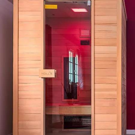 L'echappee: Romantic Retreat With Private Sauna Apartment