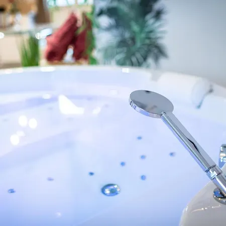 L'echappee: Romantic Retreat With Private Sauna